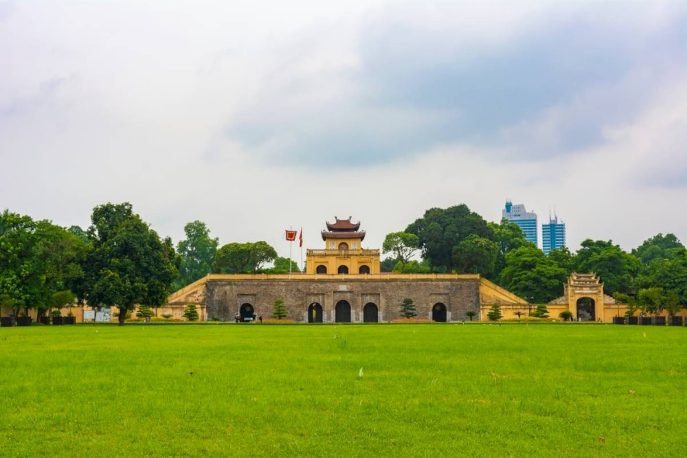 The Tour for Foreign Visitors includes visit to notable destinations around the Citadel 